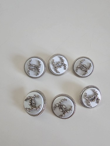 Boutons chanel - 6,