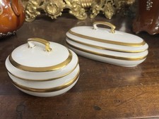 Partie De NECESSAIRE DE TOILETTE  en PORCELAINE Blanche À Réhaut Doré