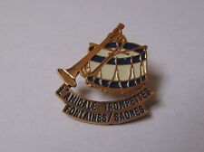 Pin's fanfare / Amicale des trompettes de Fontaine sur Saone