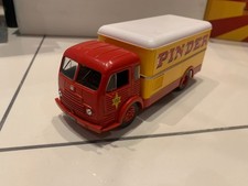 Simca cargo frigo cirque Pinder 1/43ème