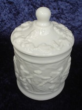 ancien pot couvert porcelaine de Couleuvre pate et émail de Limoges Blanc