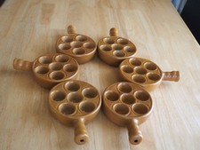 6 plats poêlons 6 trous  pour