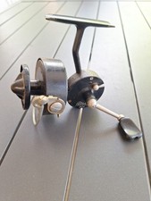 Ancien moulinet leger de pêche au lancer eau douce MITCHELL 304 vintage 1950 