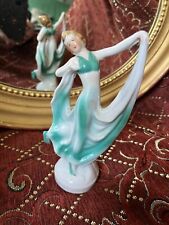 Bibelot Porcelaine Femme Baigneuse