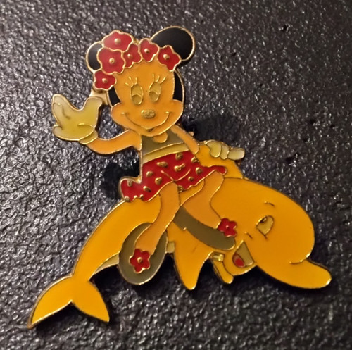 Pin dessin animé - pin’s,