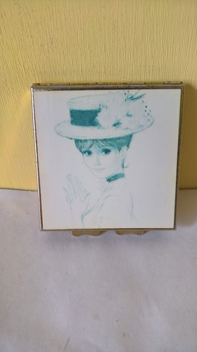 Ancienne boite miroir de - à,