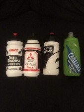 bidons cyclisme Divers Années Équipes Pros. Vélo Le Tour Vuelta Giro