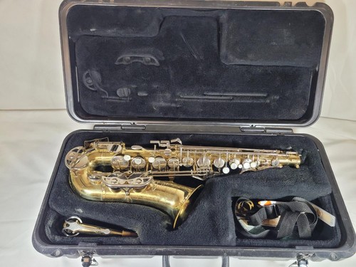Selmer bundy alto saxophone - ii,