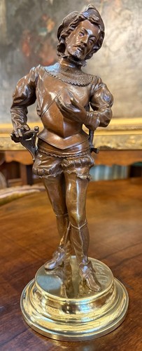 Sculpture bronze gentilhomme