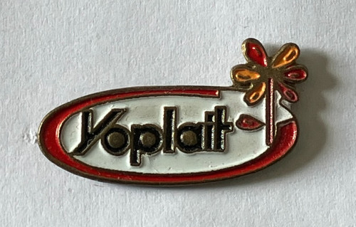 105 pin logo yoplait - 105,