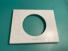 plaque Legrand Céliane corian