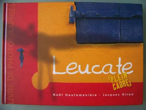 Leucate plein cadre livre - cadre,
