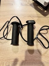 Paire de poignée chauffantes