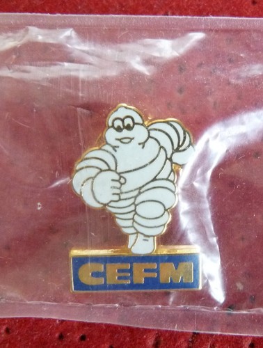 Beau pin bibendum michelin - beau, pin's