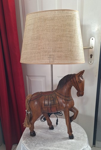 Lampe cheval bois - lampe,