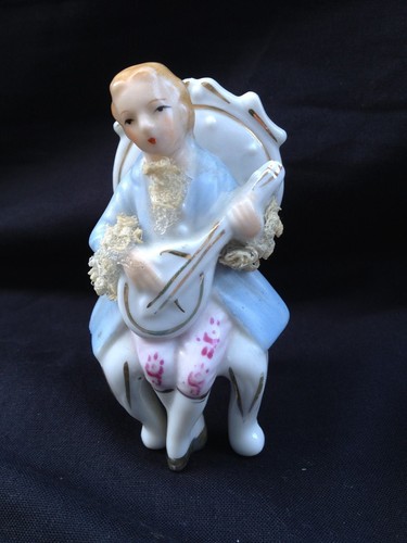 Figurine porcelaine - figurine,