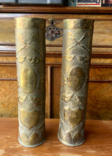 2 Obus sculptés  pour des fleurs