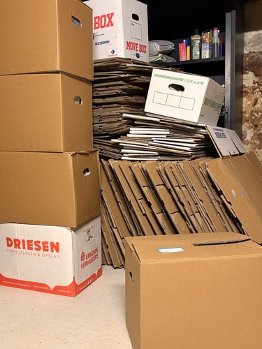 Lot 155 cartons de - 155,