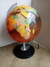 Ancien Globe terrestre