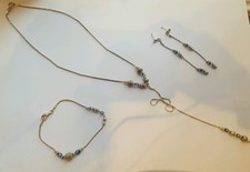  Jolie parure collier