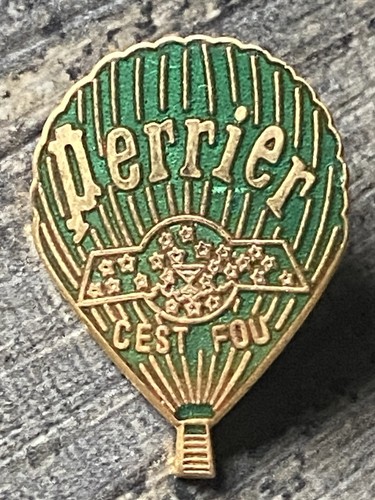 Pin pins bouteille perrier - bouteille,