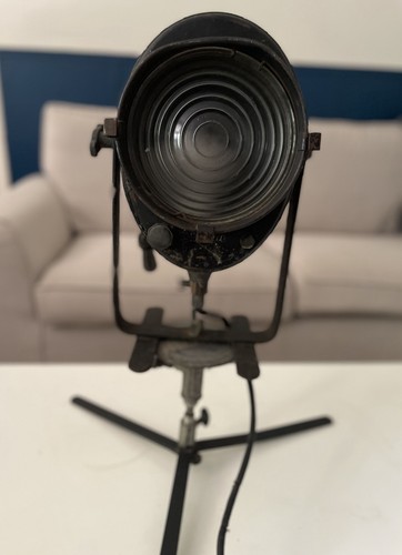 Ancien projecteur cremer - 🎬,
