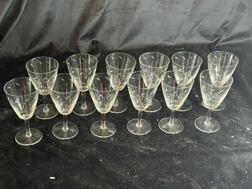 Lot verres anciens gravés - verres,