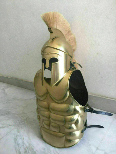 Casque spartiate grec avec