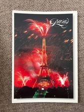 CPM PARIS LA TOUR EIFFEL FEUX