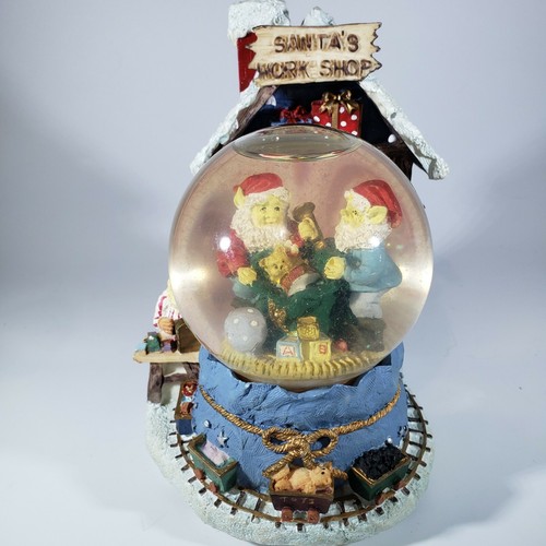 Snow globe santas workshop - snow,