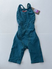 RETAIL $240 Arena W Size 26