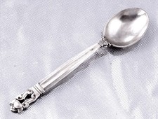 GEORG JENSEN - UNE CUILLERE A
