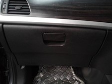 boîte a gants SSANGYONG