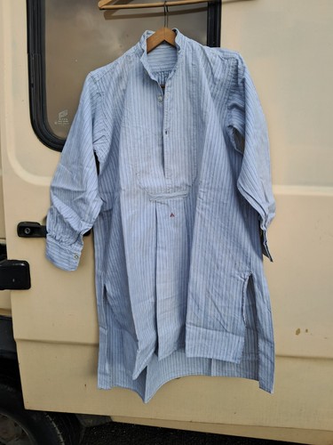 Vêtements anciens chemise - anciens,