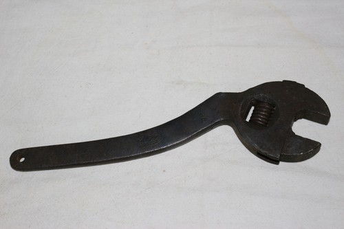 Ancienne clé molette - clé,