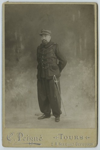 Cabinet militaire circa - , 1900