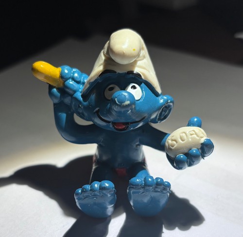 Schtroumpf dans son bain - schtroumpf,