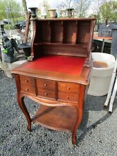 BUREAU A GRADIN EPOQUE DEBUT 1900 DE STYLE LOUIS 15 EN CHENE MASSIF