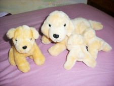 lot de peluche chiens labrador