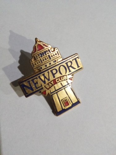 Pin disney hôtel newport - pin's,