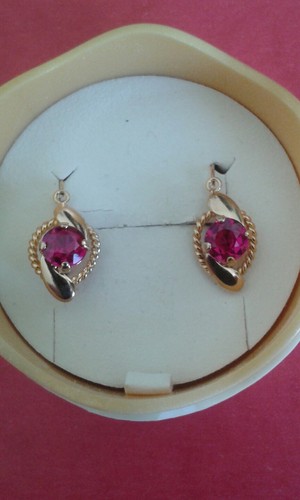 Anciennes boucles oreilles - boucles, d'oreilles