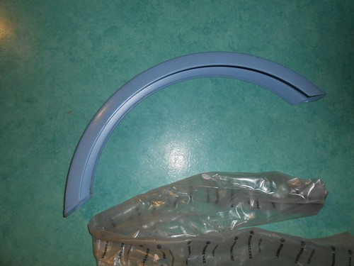Garde boue avant bleu