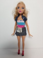 Poupée BARBIE 2006 avec