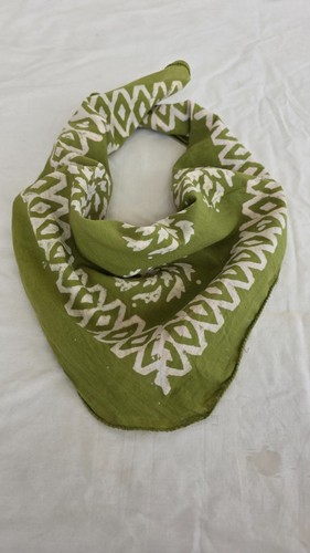 Echarpe col vert bandana style