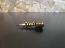 Vis de richesse de carburateur