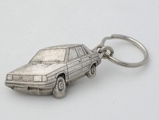 PORTE CLÉS ANCIEN - AUTOMOBILE - RENAULT 9