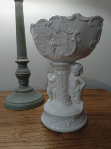 Vase coupe aux chérubins