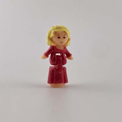 Polly pocket figurine - polly,