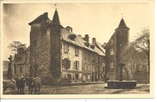 SALERS - vieilles maisons sur