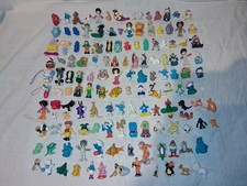 Lot 140 PETITES FIGURINES